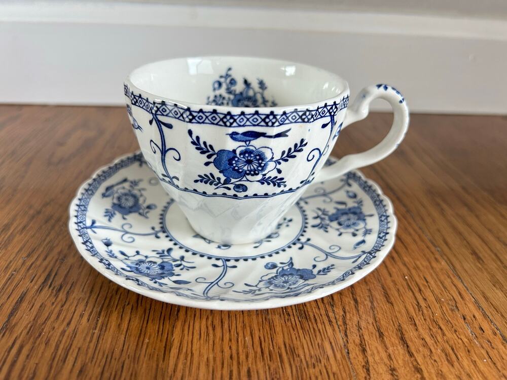 Johnson Brothers Indies Blue White Ironstone Teacup & Saucer Set of 4 England